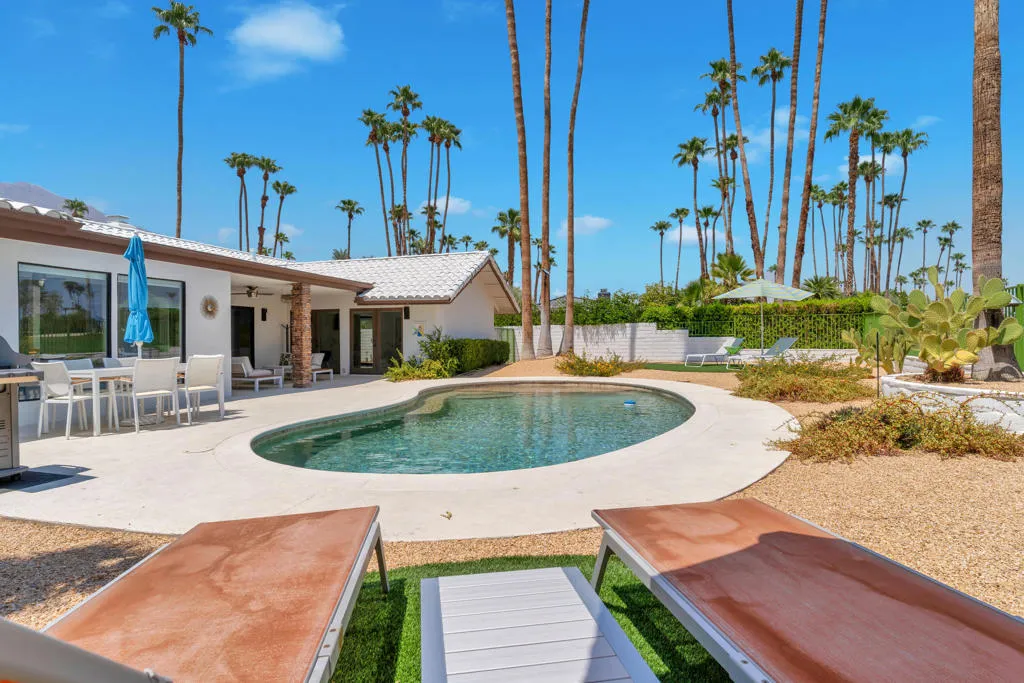 2598 S Camino Real, Palm Springs, California 92264 home-pic-31